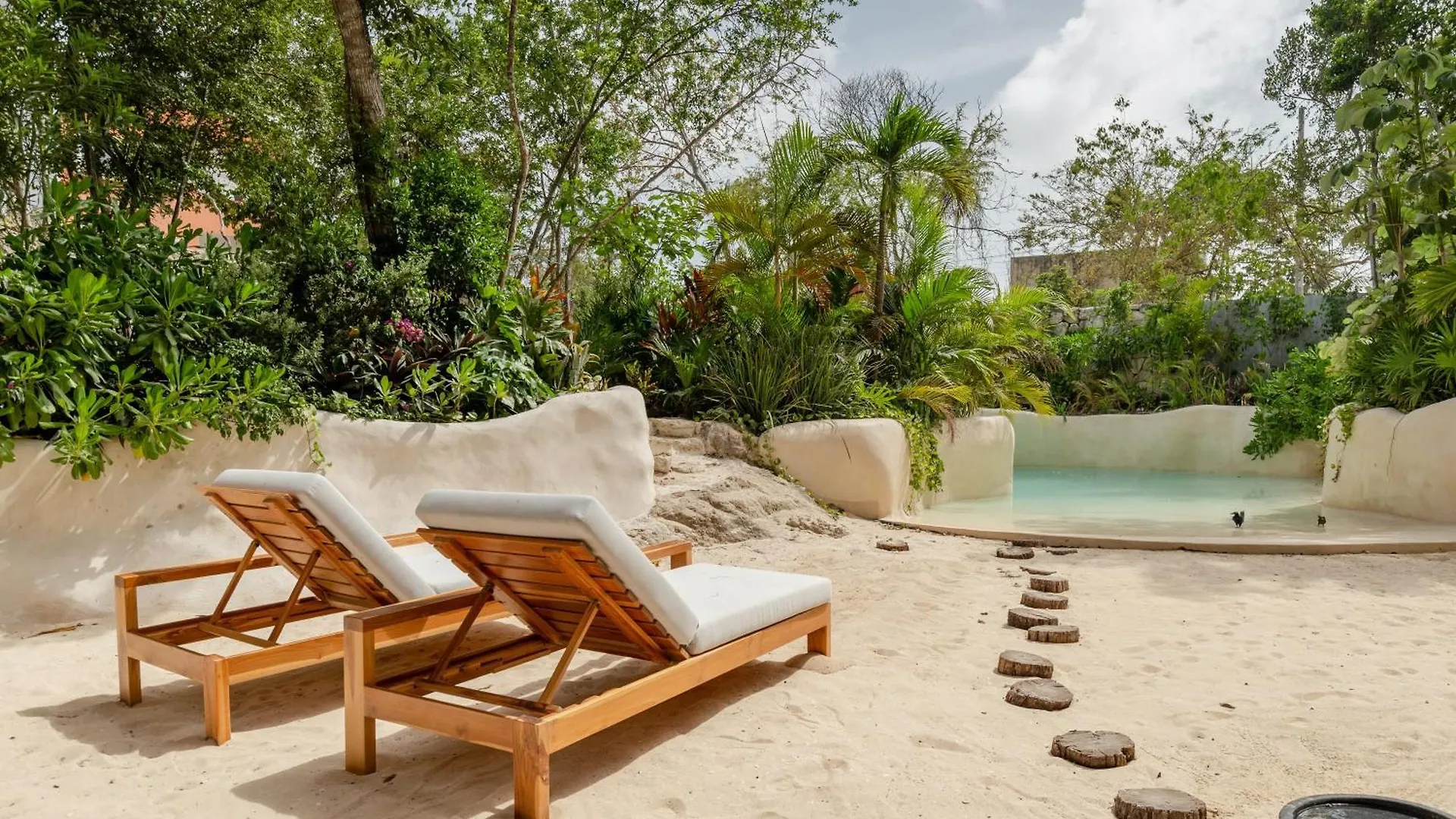 Iik Tulum Luxury Condo By Spot Rentals contacts